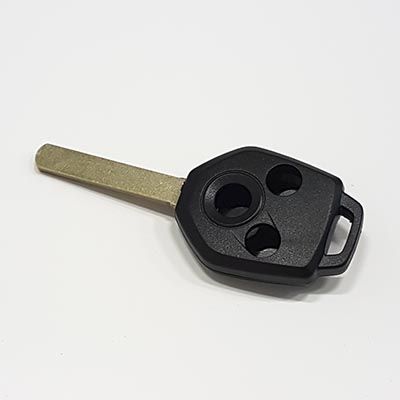 Auton avaimen kuori Subaru, 3-nappia 1 Auton avaimen kuori